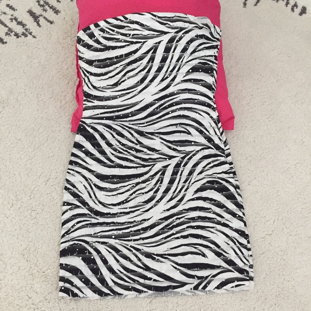 Sexy strapless zebra print dress